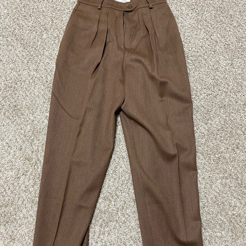 Women’s Size 8 MaxMara Pants